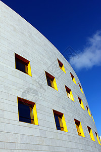 葡萄牙里斯本一座现代大楼的详情 建筑图葡萄牙里斯本景观窗户职场市中心贸易商业天空建筑财产技术图片
