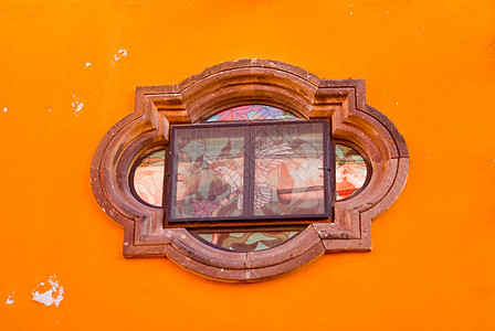 橙城墙上独一的墨西哥窗口图片