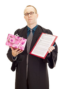 签有协议和礼物的律师图片