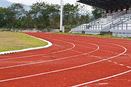 带有数字的赛车道天空体育场赛马场短跑竞赛运动员车道地面蓝色赛跑者图片