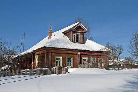 冬天的旧木屋图片