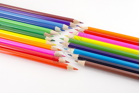 白上彩色铅笔团体木头草图创造力素描蜡笔彩虹光谱学校教育图片