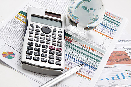 表格上的财务图表和图表表数据平衡预报文书笔记本营销生长玻璃经济收益图片