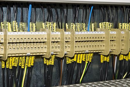 中转器     电蛤内装的电线线程数据漩涡多核硬件电子产品互联网金属办公室网络图片