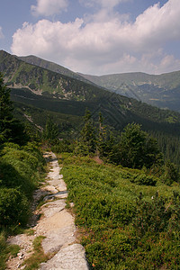 山中飘荡小路岩石海拔登山背包运动高度石头冒险风景图片