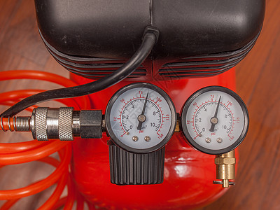 空气压缩机压力计软管测量压缩机管子工具力量红色压力表橙子管道图片