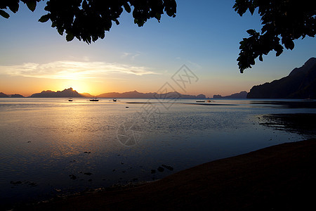 埃尔尼多海洋海岸线假期海景晴天棕榈蓝色石灰石天堂海岸图片