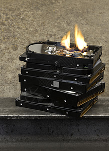 燃烧硬盘火焰科学存储体积负担电脑传输奖学金记录信息图片