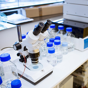 化学实验室玻璃药店蓝色微生物学瓶子乐器科学家药品制药医院图片