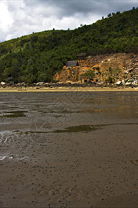 住家小屋人天空浅蓝色海藻衬套海滩阴天女性岩石海岸线小岛图片