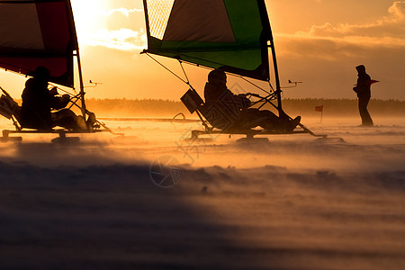防冰雷加塔活力冰船竞赛天空运动运动员帆船地平线情感日落图片