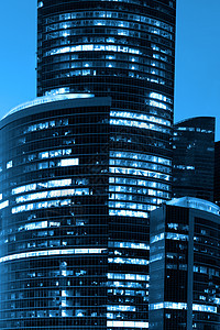 城市摩天大楼建造天空生长技术玻璃金融中心蓝色窗户建筑图片