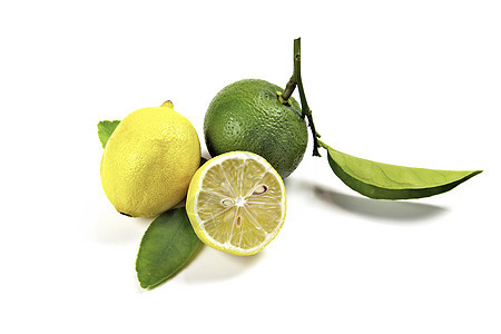 柠檬和石灰热带食物水果叶子青柠树叶饮食维生素果汁玻璃图片