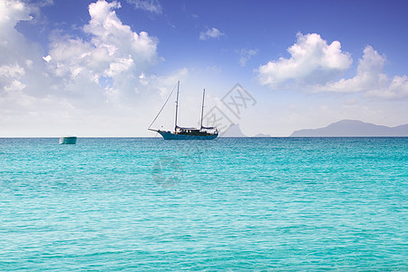 地平线Illetas海滩的锚船旅游旅行地标反射天堂泡沫支撑晴天海洋假期图片