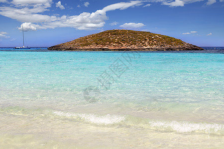 Illetes海滩岛屿岛旅游海浪晴天天堂旅行小女孩地标阳光天空海岸线图片