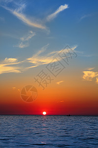 蓝色金色日出海海风海 海红天空地平线橙子戏剧性太阳天堂天气海景阳光旅行晴天图片