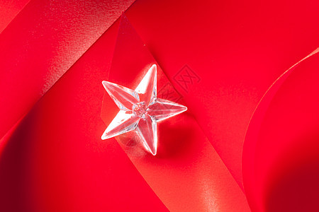红丝带上的圣诞玻璃星季节假期庆典星星风格丝带装饰工作室装饰品传统图片