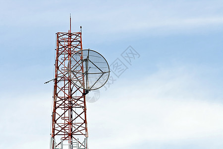 电信无线电天线塔上的卫星天线天空微波电话技术蓝色桅杆商业机动性车站电磁图片