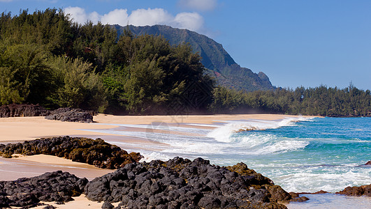 Kauai的Lumahai海滩乐趣地平线天堂泡沫沿海海岸线海景热带冲浪海洋图片