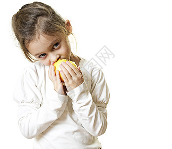 女孩吃苹果 小女儿吃苹果孩子营养头发孩子们饮食水果小吃红色食物享受图片