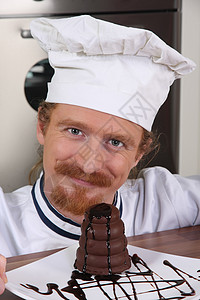 年轻厨师 小菜一碟衣服美食巧克力工人服务奶油饮食甜点糖果蛋糕图片