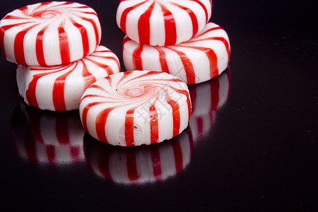 红皮薄粉漩涡白色黑色清新剂甜点美食假期甘蔗圆圈螺旋图片