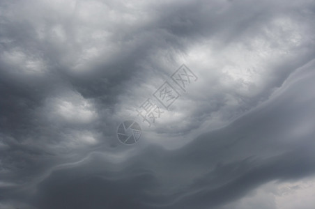 暴风雨前的雷达天空图片