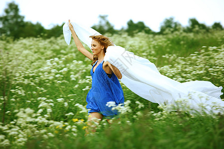 夏季飞跑步场地魅力织物太阳公园裙子眼睛天空纺织品图片