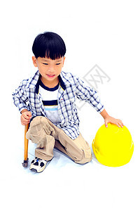带工具的亚洲小男孩  孤立在白色背景上木匠锤子建筑工人装修商务工作建设者技术员快乐图片