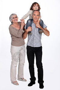 祖父母和孙子孙子肩膀工作室祖母女士团体眼睛爷爷儿童头发照片图片