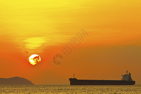 海洋的日落场景波浪反射蓝色地平线天空季节墙纸晴天海浪假期图片