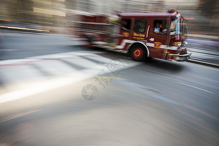 波士顿消防车高速图片