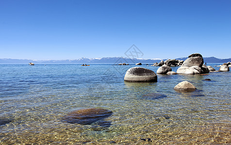 加州塔霍湖风景假期闲暇山脉放松波浪高度探索巨石皮艇图片