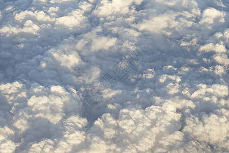 云层 飞机风景旅行空气天气蓝色白色灰色柔软度场景天线衬垫图片