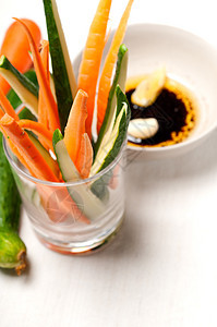 开胃小吃点心饮食胡椒黄瓜沙拉药品萝卜蔬菜食物柠檬味道图片
