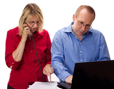 两名在业的商务人士条约电脑男人女士网络协议广告服务面试工作背景图片