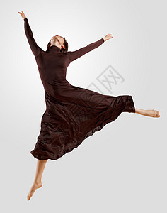 女孩穿着黑衣服跳舞霹雳舞者体操飞跃灵活性女性演员杂技艺术健身房特技图片