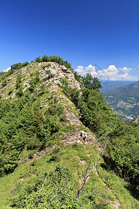 马尼科德卢梅山假期顶峰场景登山国家蓝色远足美丽公园石头图片