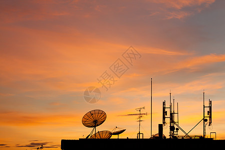 沟通蓝色电话电视卫星城市力量雷达天空播送信号图片