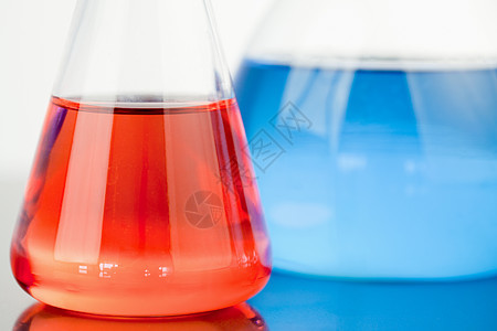蓝杯和红杯实验药物科学学习解决方案玻璃化学家化学品蓝色管子图片
