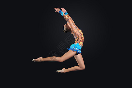 身穿体操服装的年轻女子姿势跳跃竞赛杂技女士插图舞蹈游戏平衡演员图片