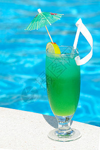 鸡尾酒太阳橙子苏打派对泳池水果液体奢华假期酒精图片