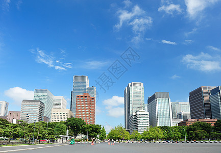 东京天线建筑城市天空场景绿色办公室花园景观天际摩天大楼图片