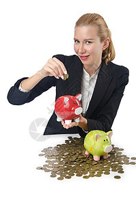 妇女为了储蓄而打破小猪银行贷款财富金融经济现金女士玩具退休商务投资图片