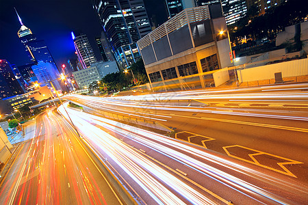 城市夜间交通市中心速度办公室线条蓝色地球街道运动建筑驾驶图片