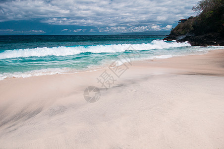 白沙滩放松海岸冲浪天空旅行热带海浪海景天堂支撑图片