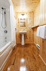 厕所室内墙壁乡村木头毛巾地板浴缸地面淋浴硬木卫生间图片