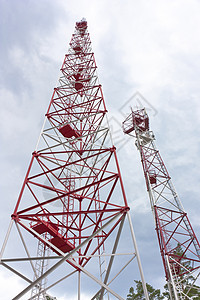 电视和手机信号通讯塔阴影数据天空电波中心细胞技术电讯电话发射机图片