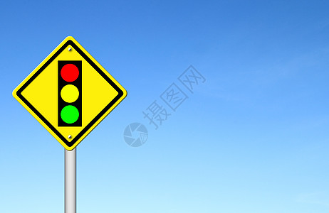 蓝色天空背景的预告信号灯前方交通灯路口危险红绿灯控制指导城市顺序运输安全街道图片