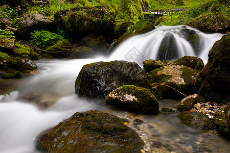 瀑布土地流动急流溪流童话环境石头运动苔藓岩石图片
